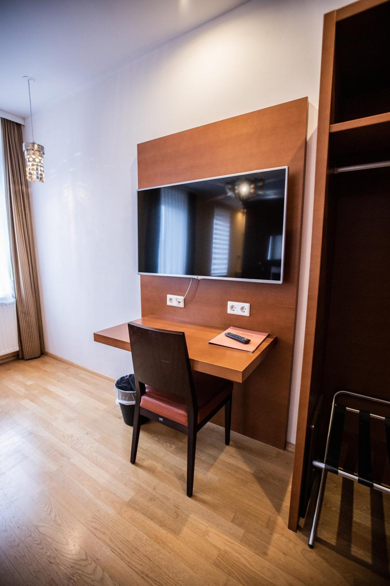 Hotel Stadt Wien Bad Schallerbach Luaran gambar